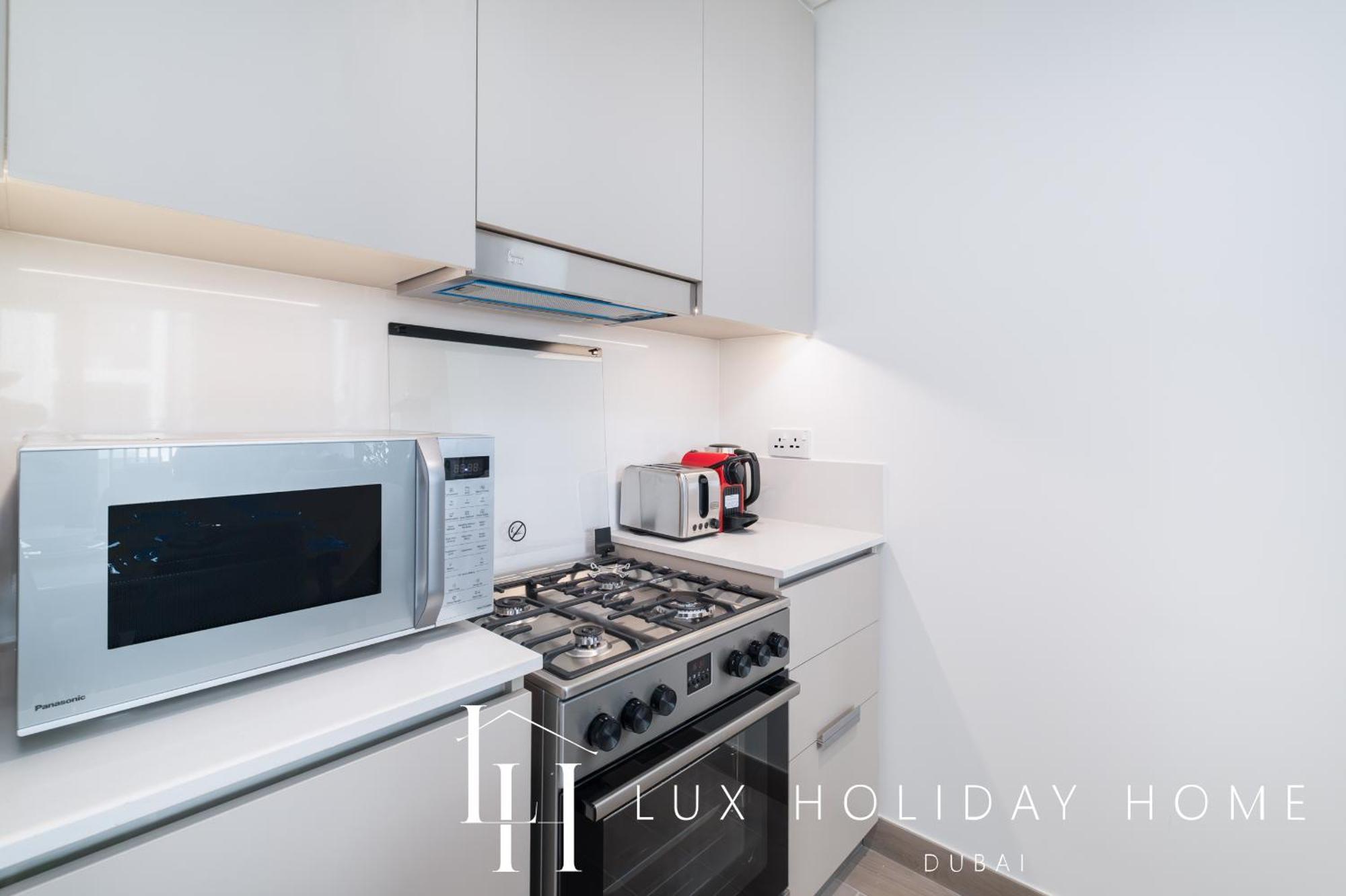 Lux The Creek Apartment *