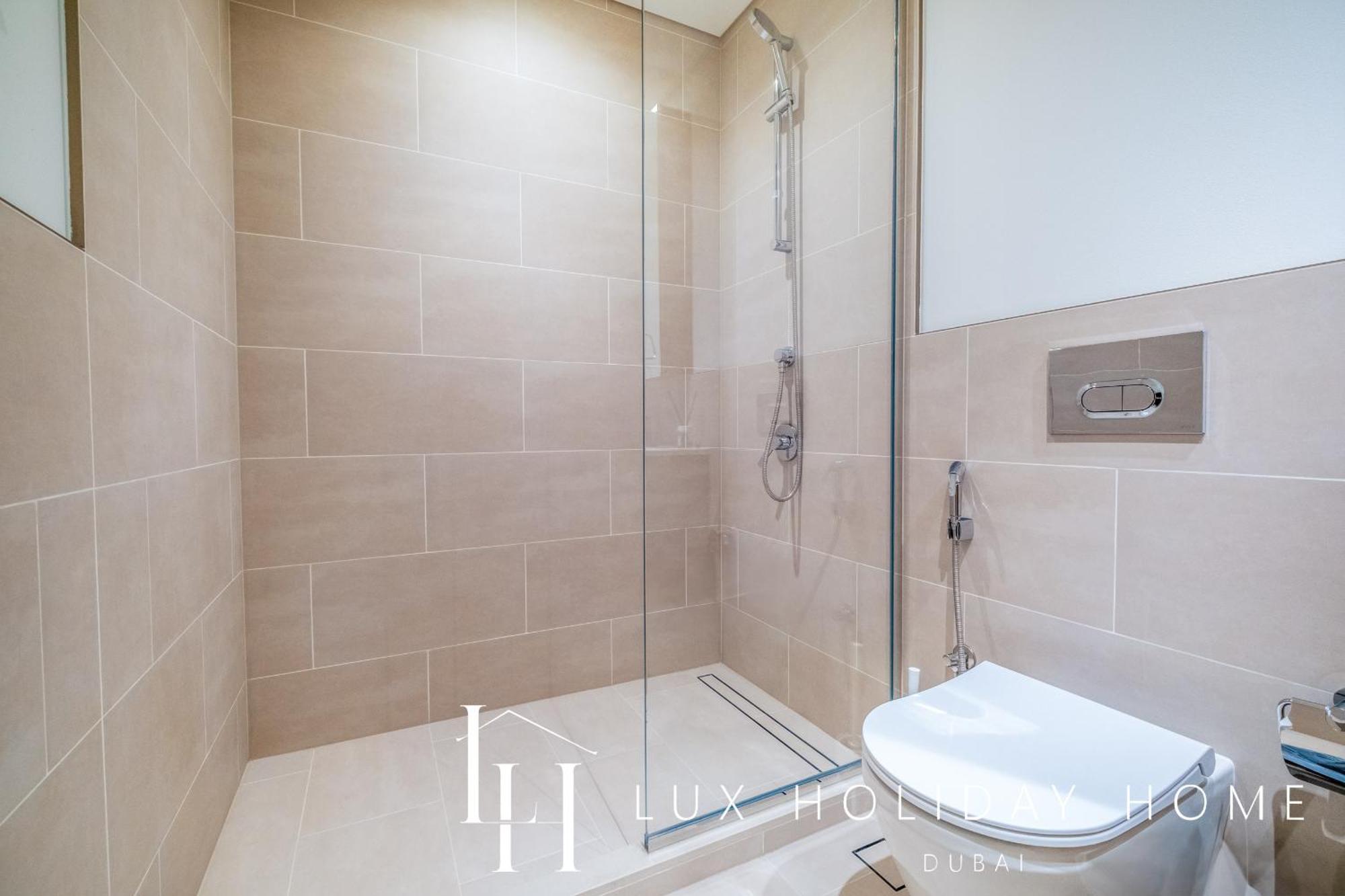 Lux The Creek Apartment Dubai