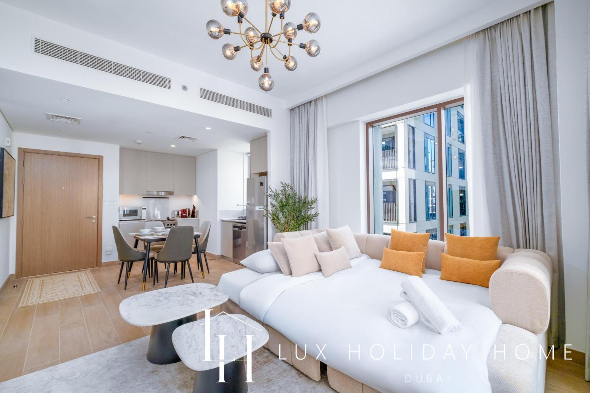Lux The Creek Apartment Dubai
